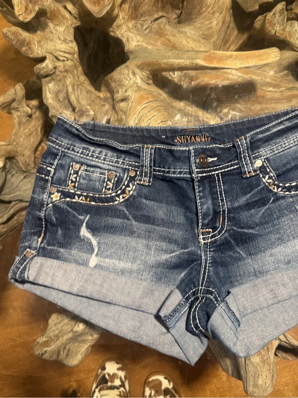Shyanne dark blue